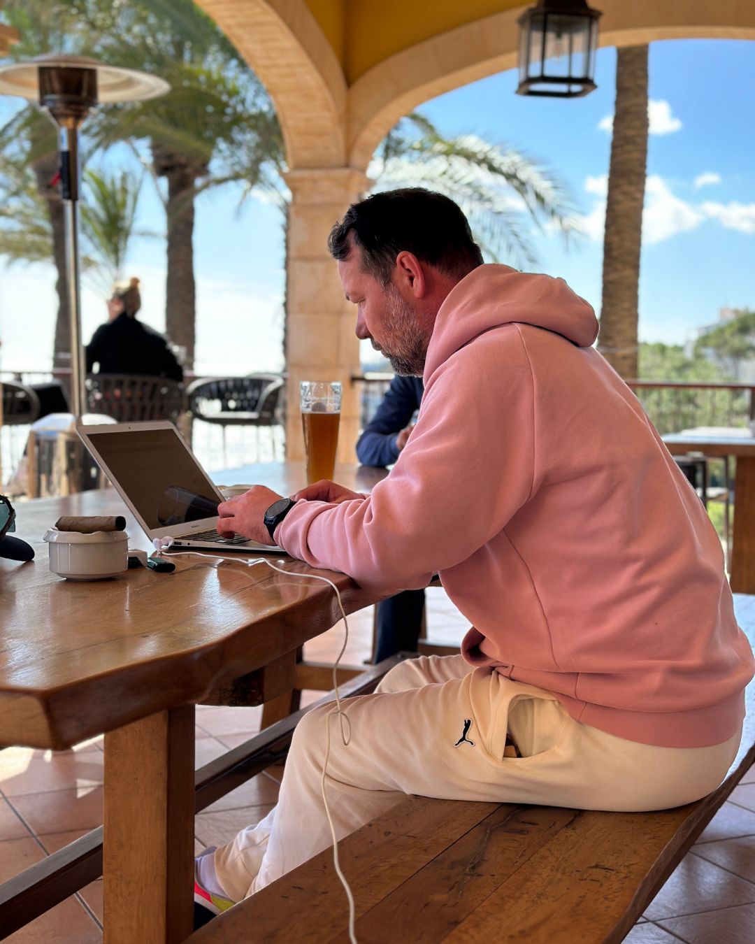 Sven arbeitet auf Mallorca